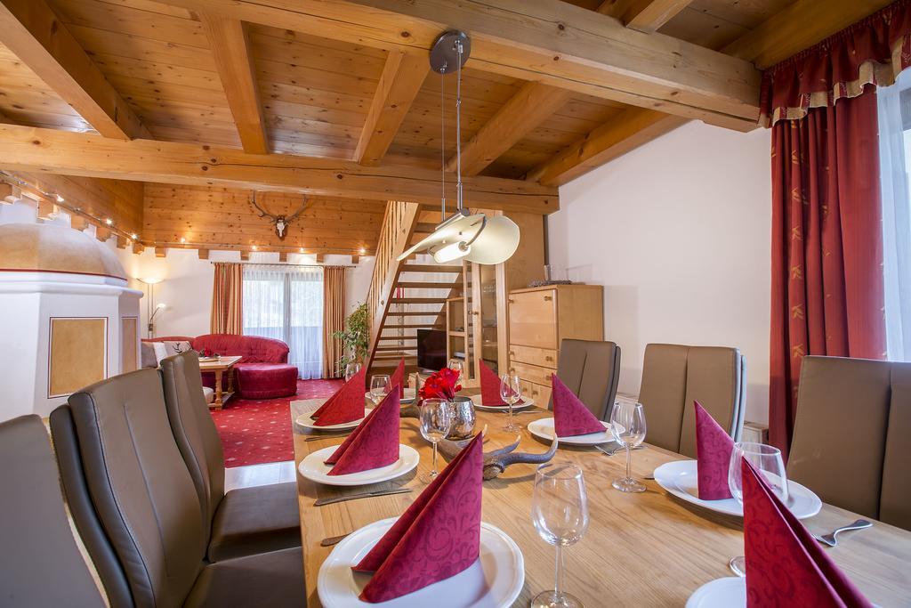 Landhaus Zirmhof Saalbach-Hinterglemm Kamer foto