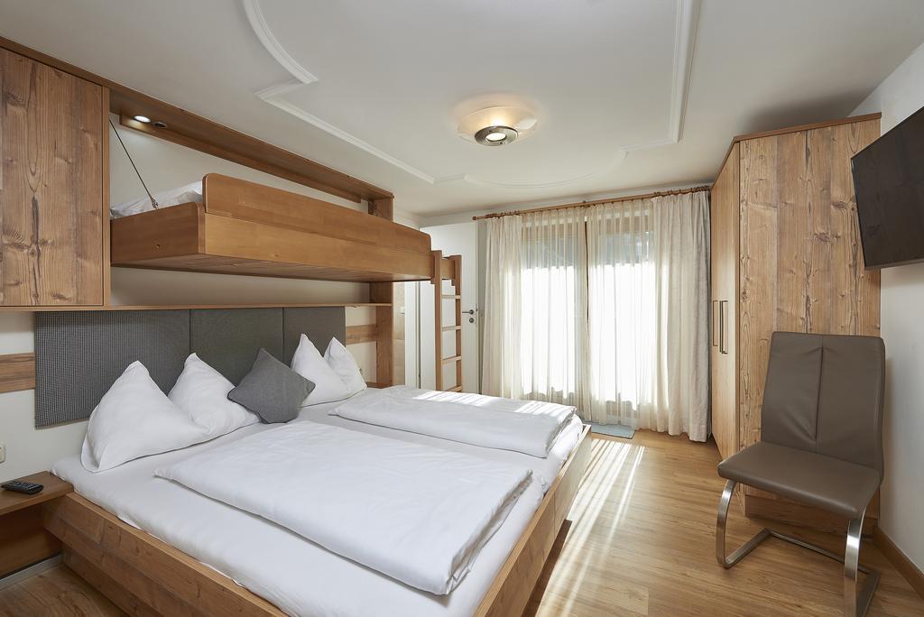 Landhaus Zirmhof Saalbach-Hinterglemm Buitenkant foto