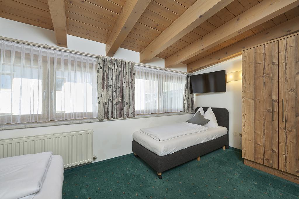 Landhaus Zirmhof Saalbach-Hinterglemm Buitenkant foto